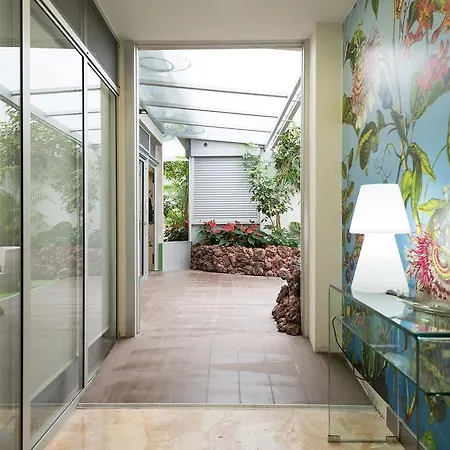 Apartment Garden Loft Roy Lichtenstein
